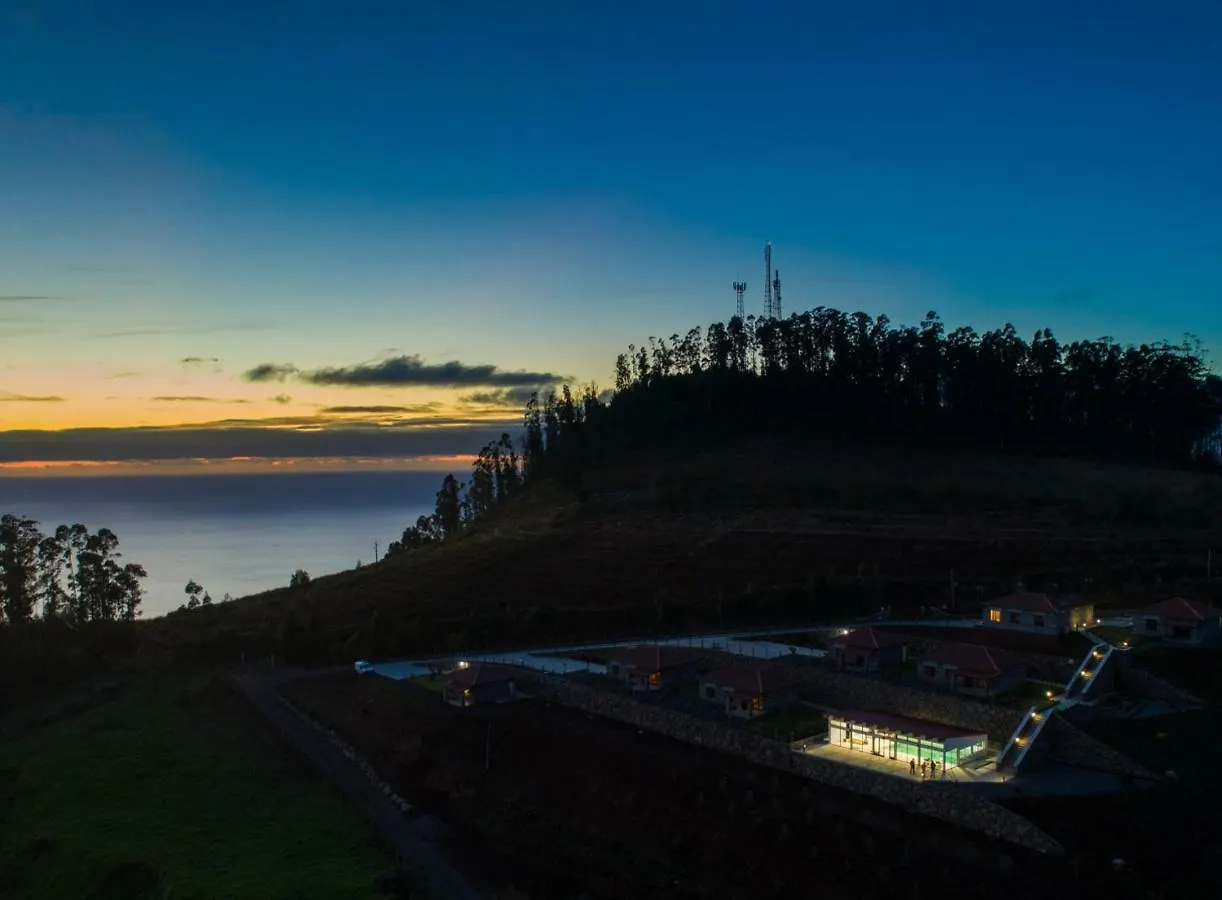 Rochao Village By Rent2U, Lda Calheta  Guest house